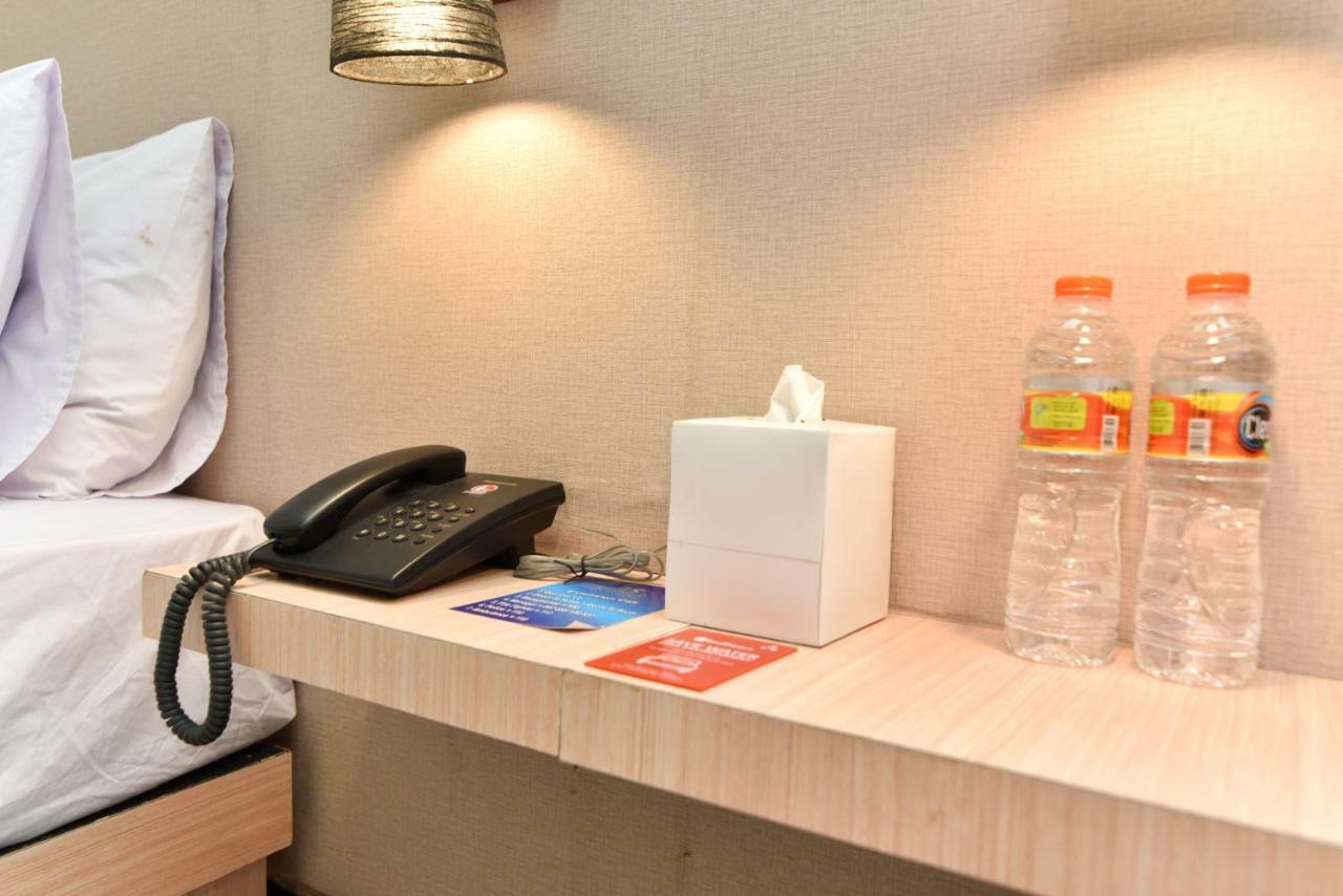 Reddoorz Near Legian Street Hotel Kuta  Ngoại thất bức ảnh